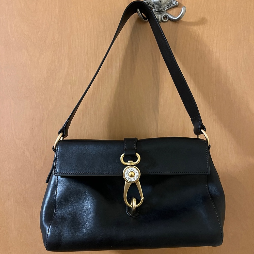 Dooney & Bourke Libby hobo shoulder bag